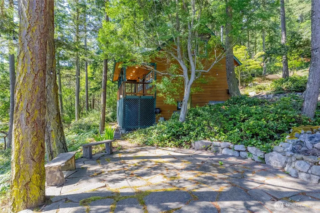 755 Ferry Road Lopez Island WA 98261