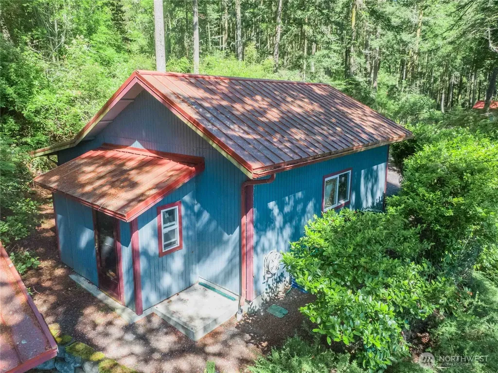 755 Ferry Road Lopez Island WA 98261