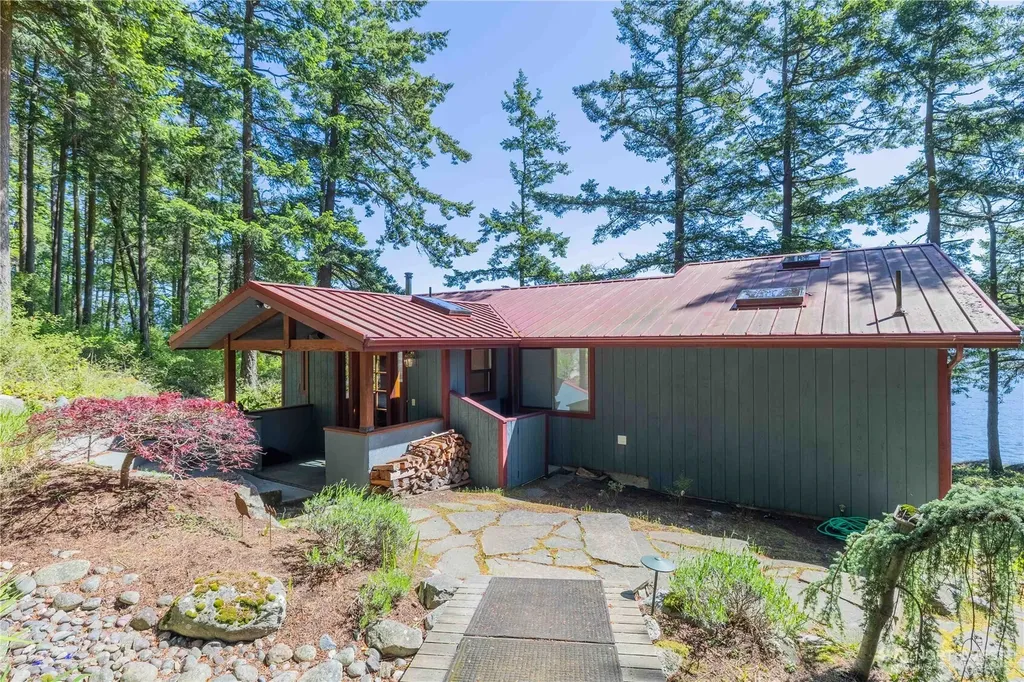 755 Ferry Road Lopez Island WA 98261