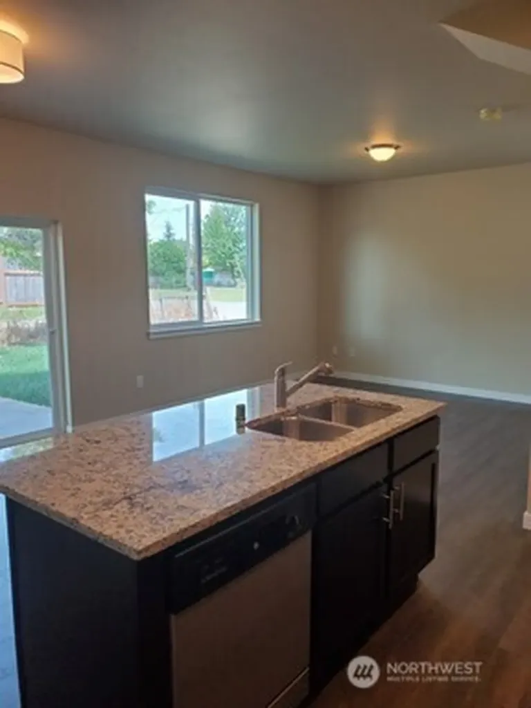 1877 Ahlers Avenue Centralia WA 98531