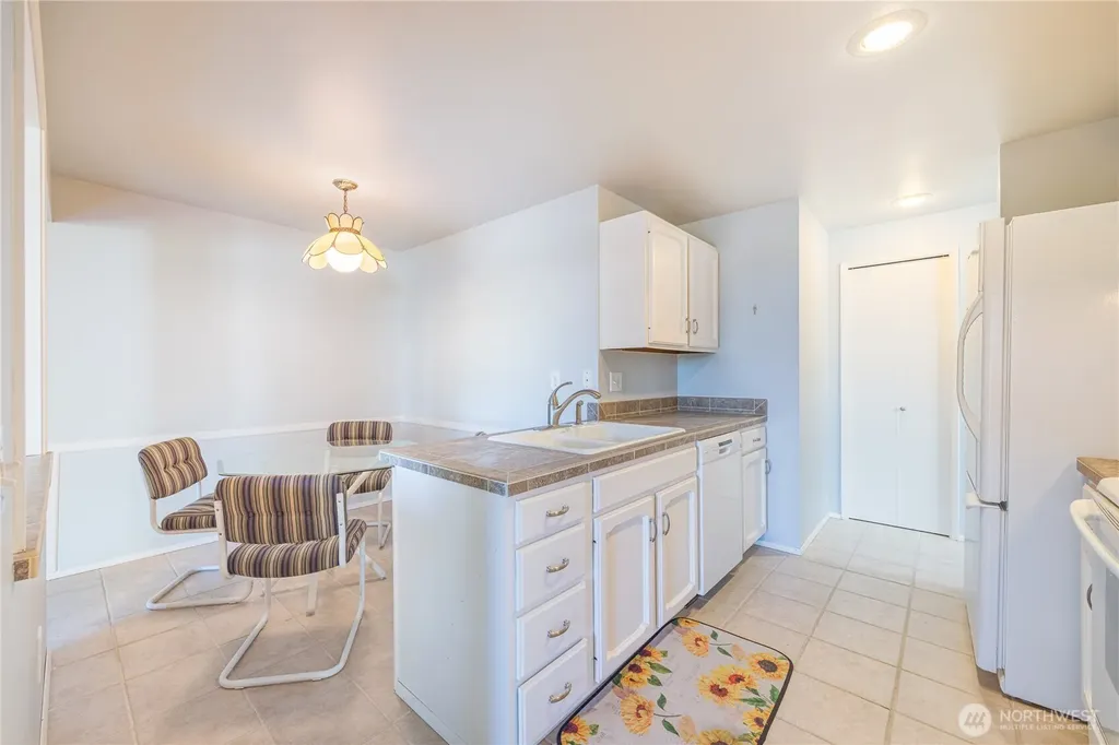 134 Hilltop Drive Sequim WA 98382