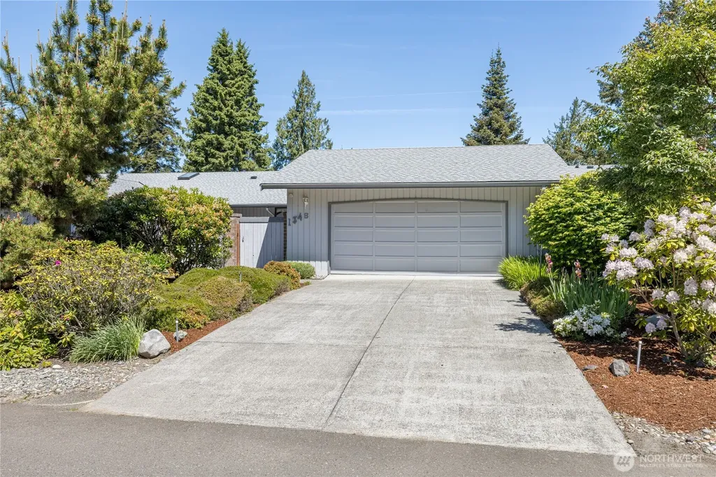 134 Hilltop Drive Sequim WA 98382