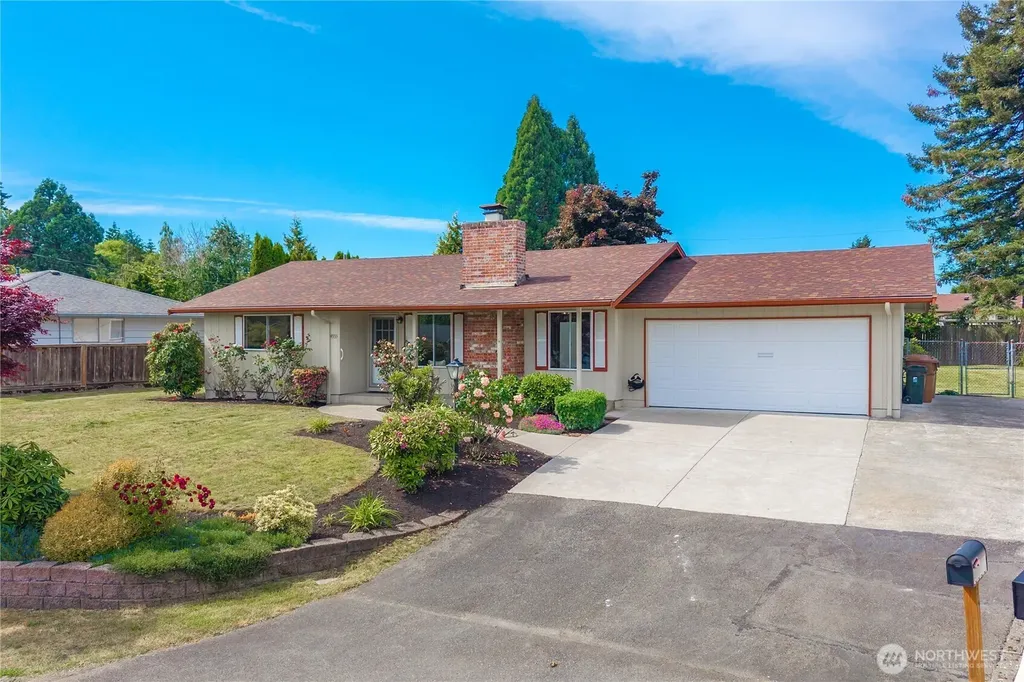 4933 30th Street NE Tacoma WA 98422