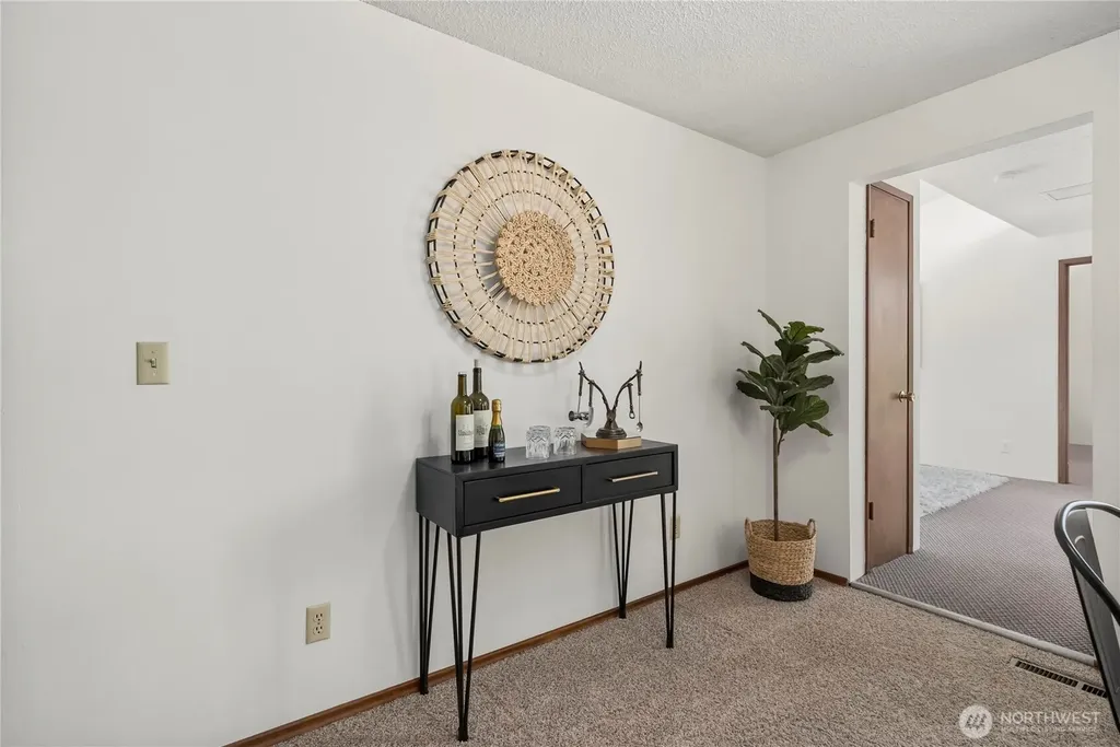 4933 30th Street NE Tacoma WA 98422
