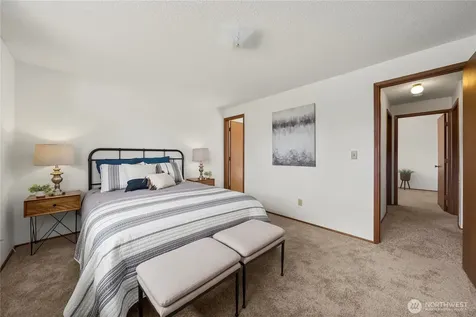 4933 30th Street NE Tacoma WA 98422