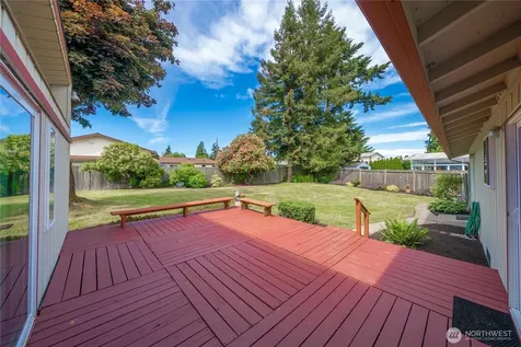 4933 30th Street NE Tacoma WA 98422