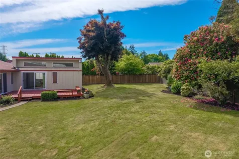 4933 30th Street NE Tacoma WA 98422