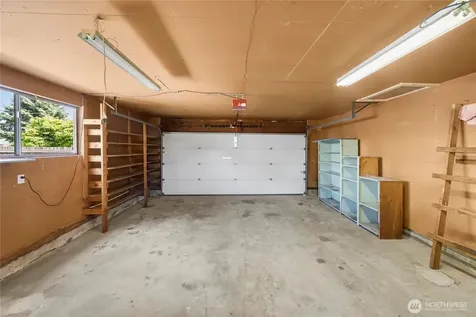 4933 30th Street NE Tacoma WA 98422