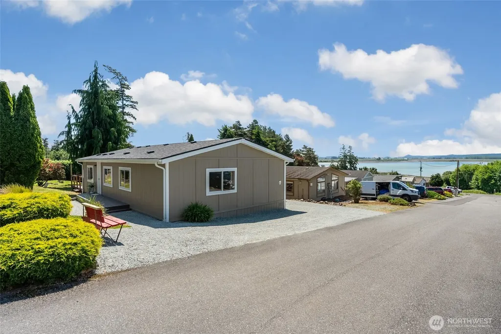 11453 Bayview Edison Road Mount Vernon WA 98273