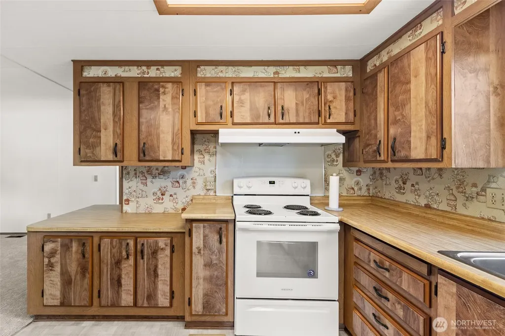 18501 52nd Avenue W Lynnwood WA 98037
