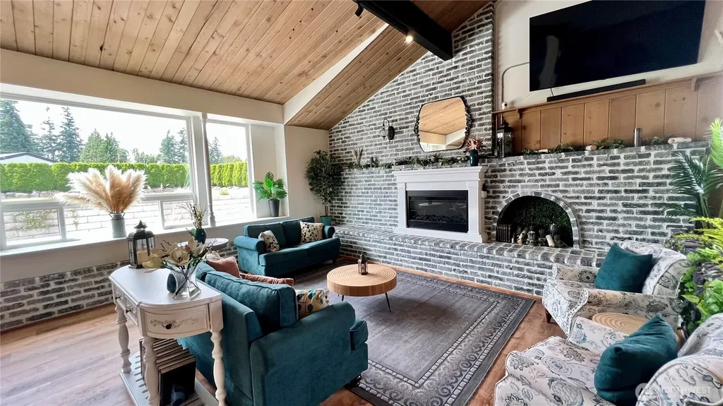 18501 52nd Avenue W Lynnwood WA 98037