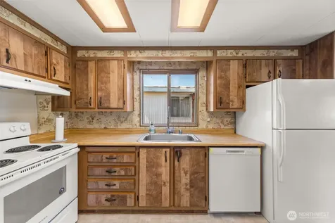 18501 52nd Avenue W Lynnwood WA 98037