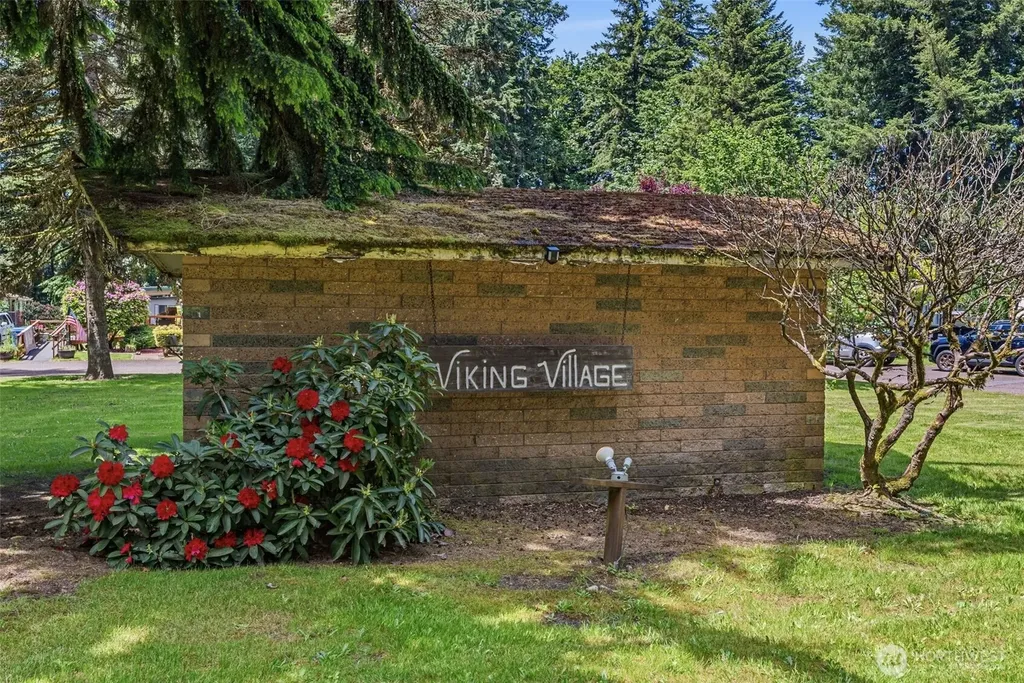 8021 Old Pacific Highway N Castle Rock WA 98611
