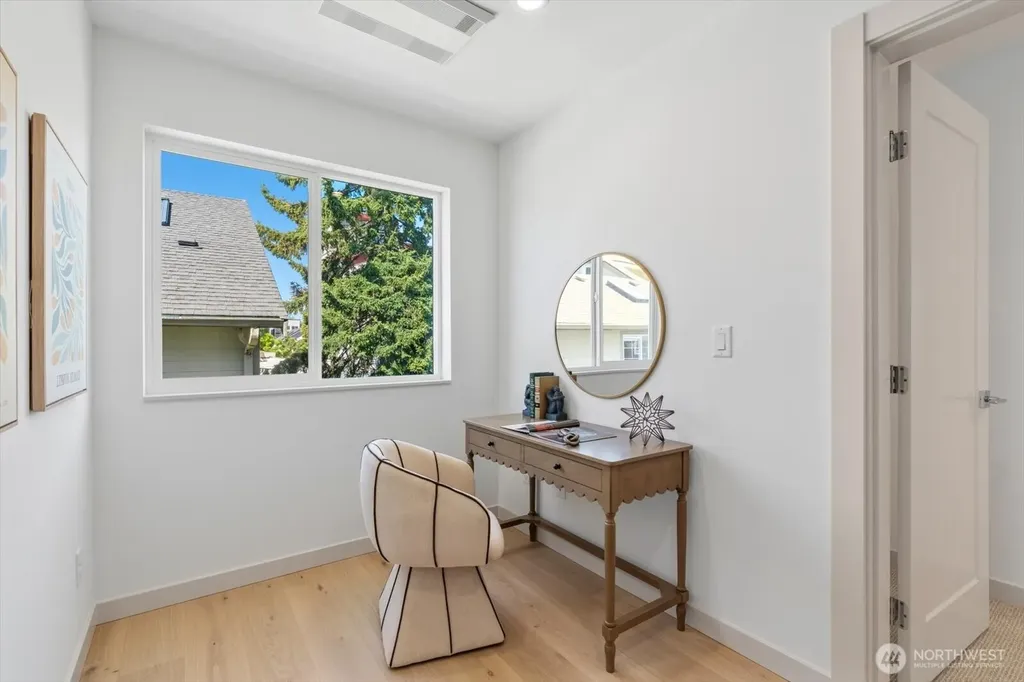 4414 Corliss Avenue N Seattle WA 98103