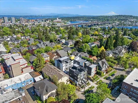 4414 Corliss Avenue N Seattle WA 98103