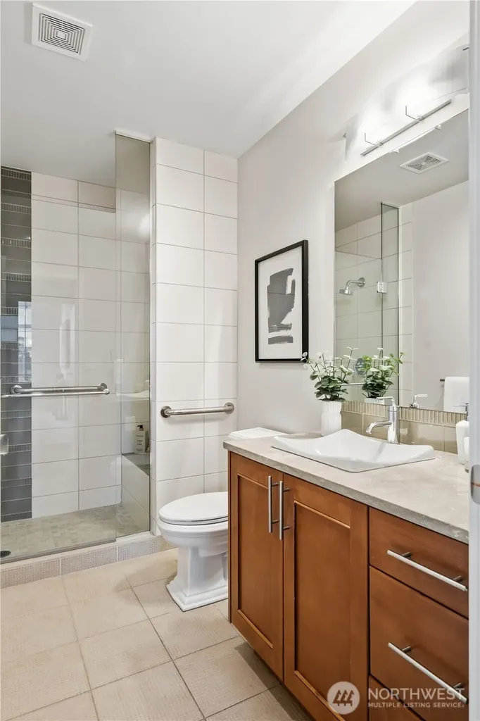 10650 NE 9th Place Bellevue WA 98004