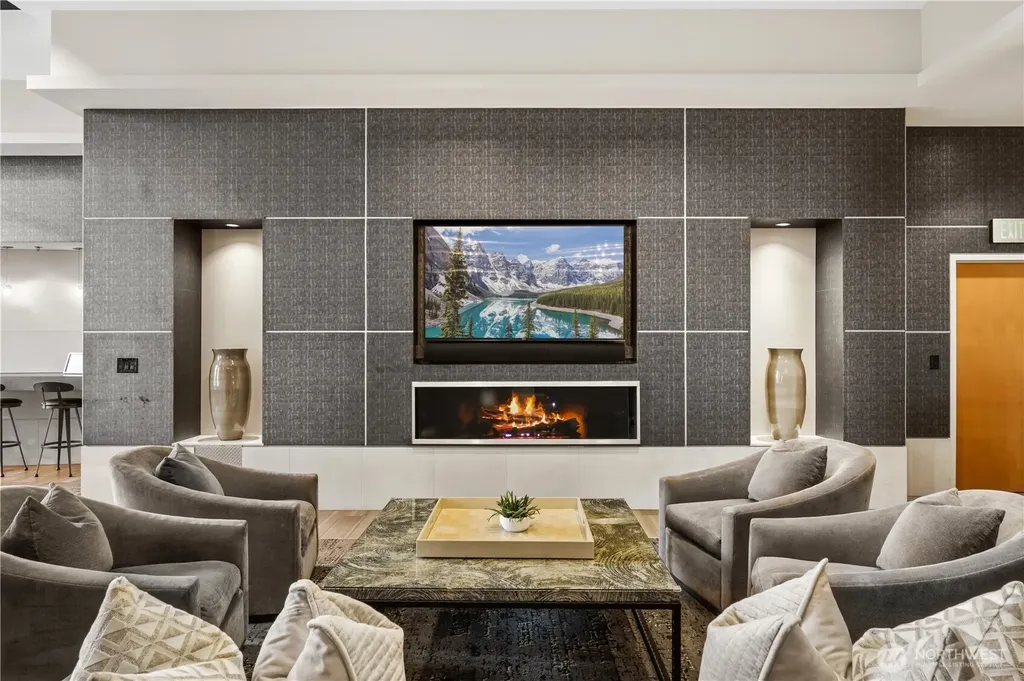 10650 NE 9th Place Bellevue WA 98004