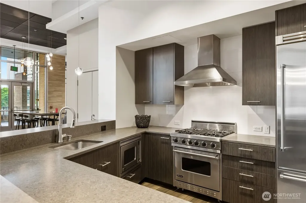 10650 NE 9th Place Bellevue WA 98004