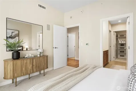 10650 NE 9th Place Bellevue WA 98004