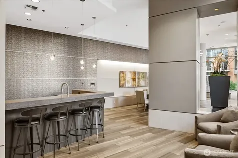 10650 NE 9th Place Bellevue WA 98004