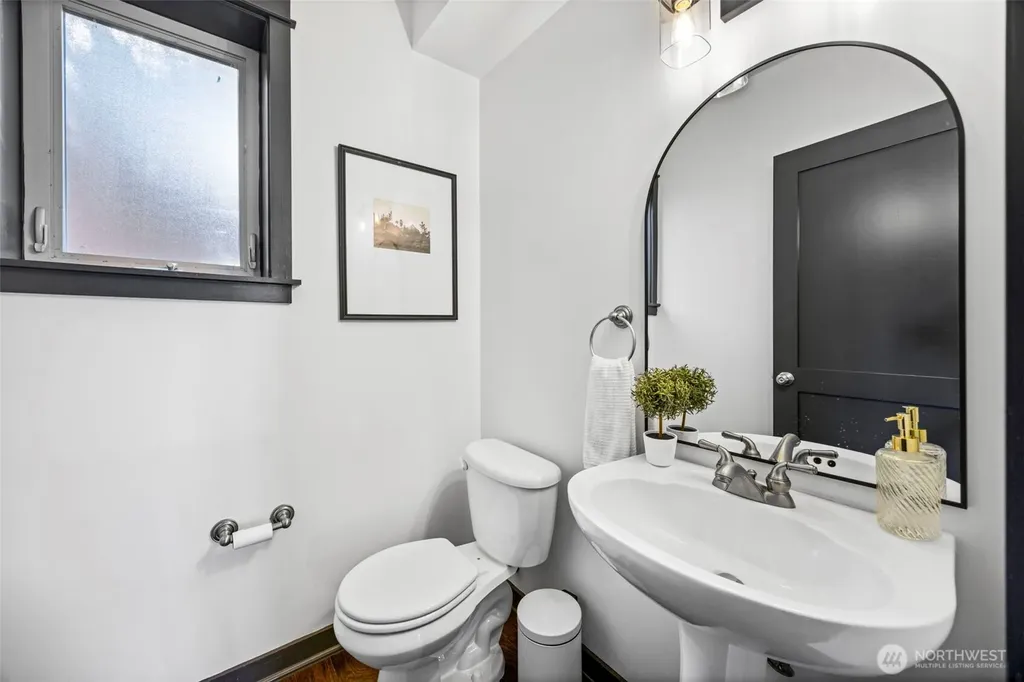 316 W Barrett Street Seattle WA 98119