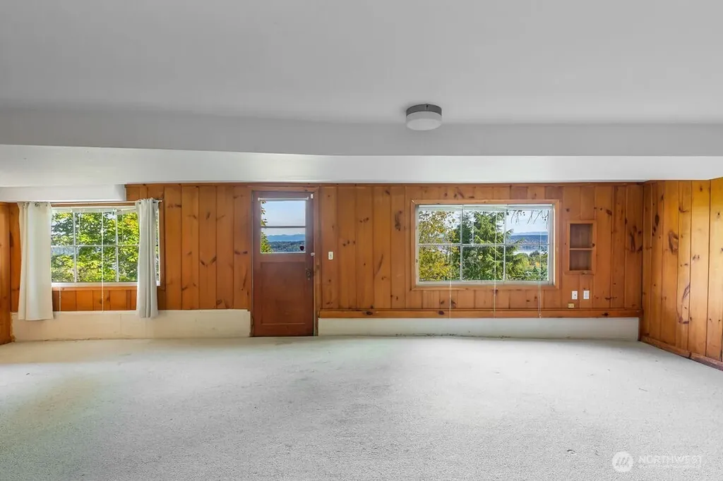 7508 56th Avenue NE Seattle WA 98115