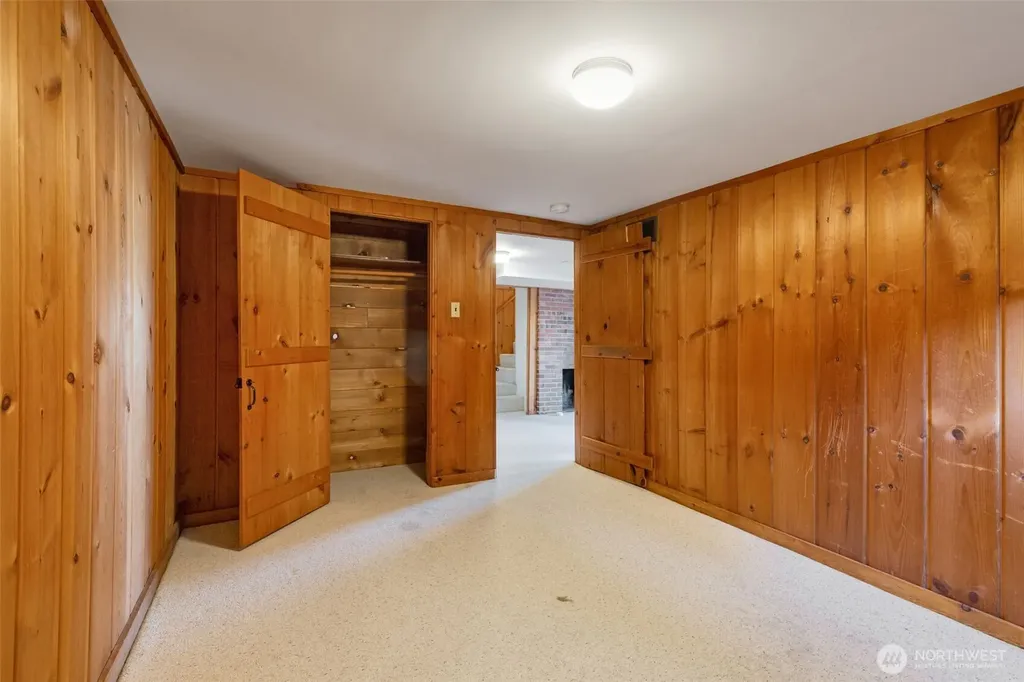 7508 56th Avenue NE Seattle WA 98115