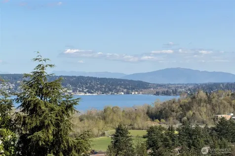 7508 56th Avenue NE Seattle WA 98115
