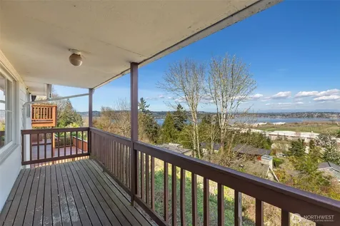 7508 56th Avenue NE Seattle WA 98115