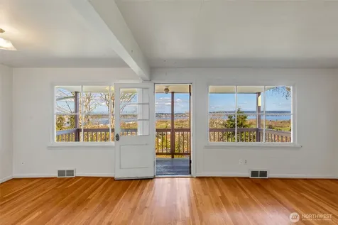 7508 56th Avenue NE Seattle WA 98115
