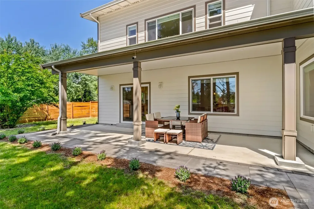 19528 22nd Avenue SE Bothell WA 98012