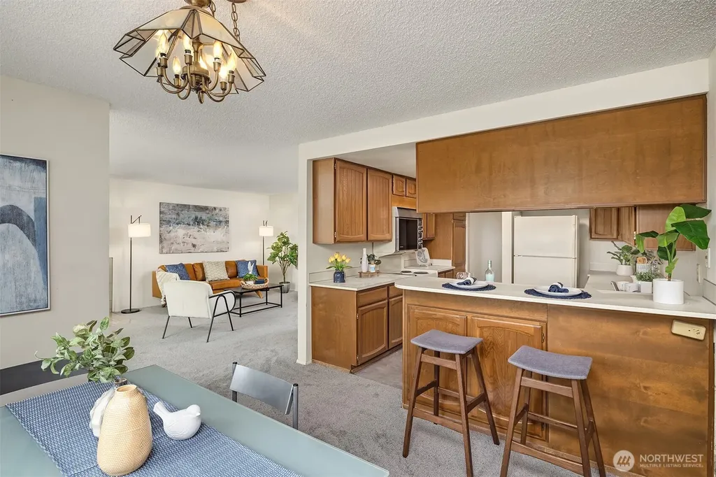 9710 5th Avenue NE Seattle WA 98115