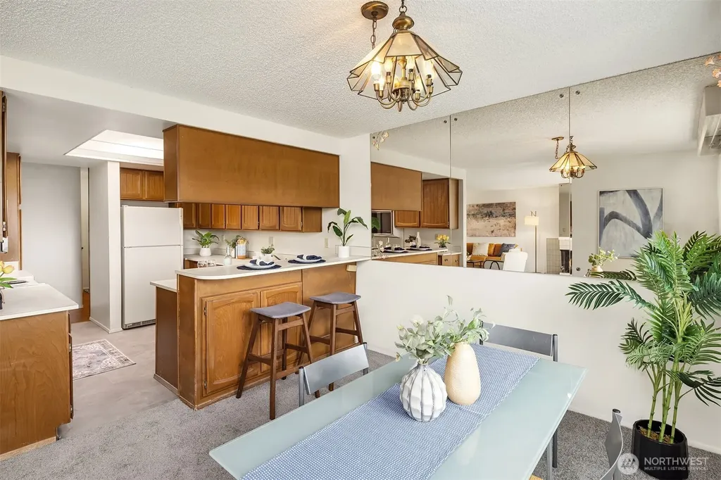 9710 5th Avenue NE Seattle WA 98115