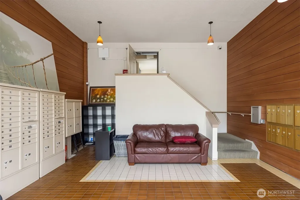 9710 5th Avenue NE Seattle WA 98115