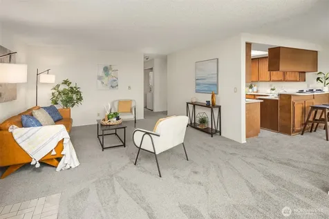 9710 5th Avenue NE Seattle WA 98115