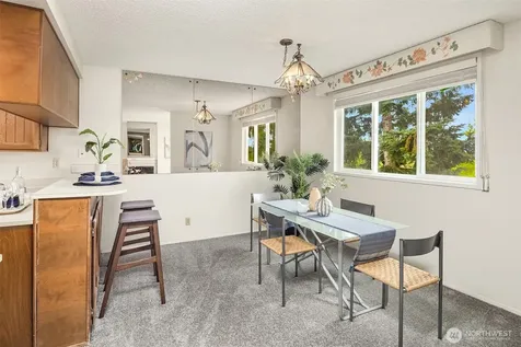 9710 5th Avenue NE Seattle WA 98115