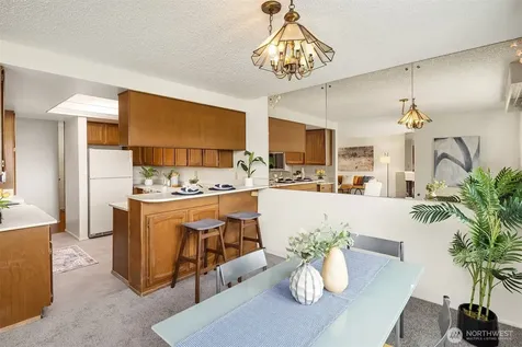 9710 5th Avenue NE Seattle WA 98115