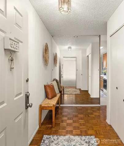 9710 5th Avenue NE Seattle WA 98115