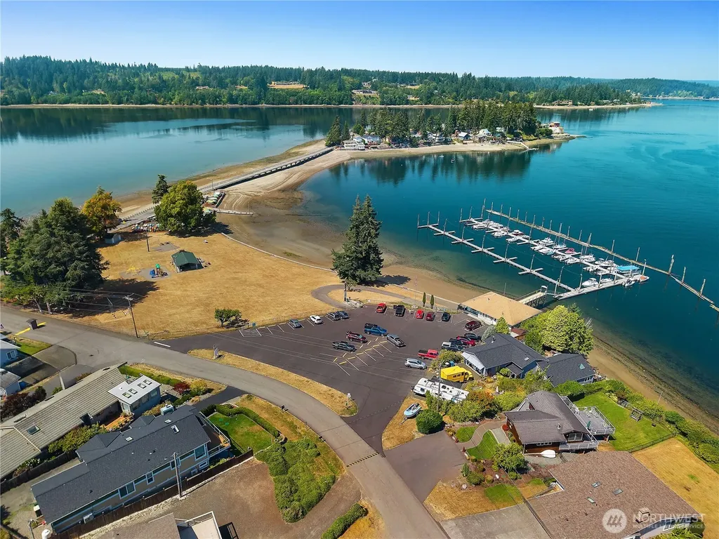 9823 Whitecap Drive NW Olympia WA 98502