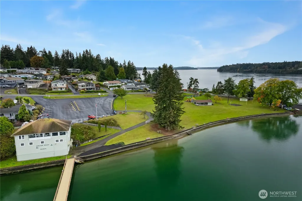 9823 Whitecap Drive NW Olympia WA 98502