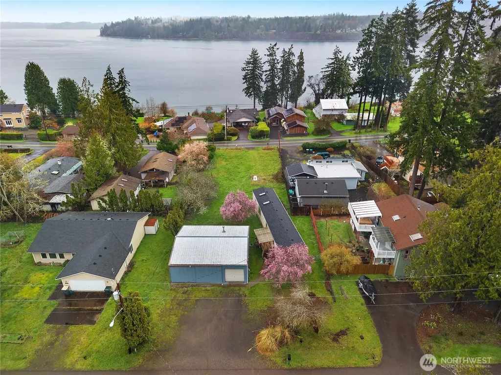 9823 Whitecap Drive NW Olympia WA 98502