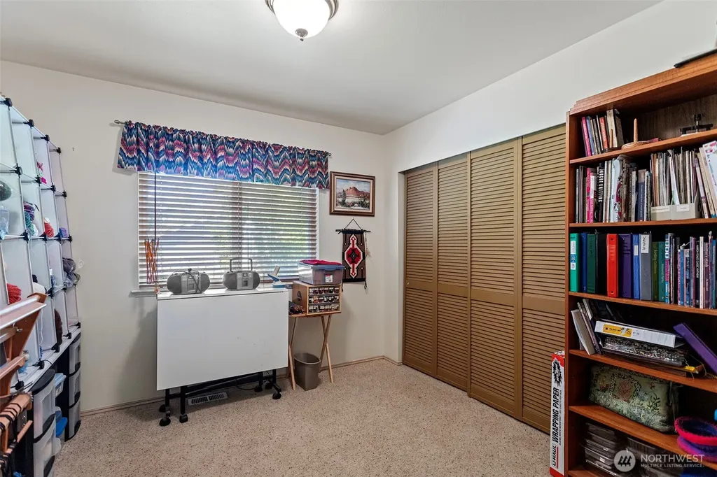 2324 Steamboat Loop E Port Orchard WA 98366