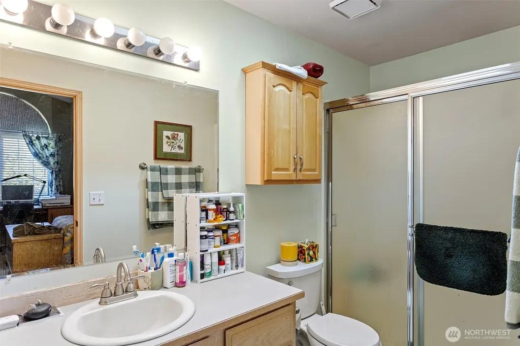 2324 Steamboat Loop E Port Orchard WA 98366