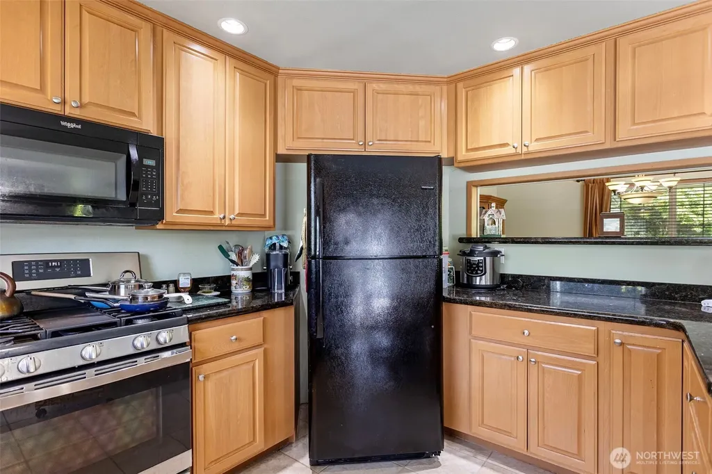 2324 Steamboat Loop E Port Orchard WA 98366
