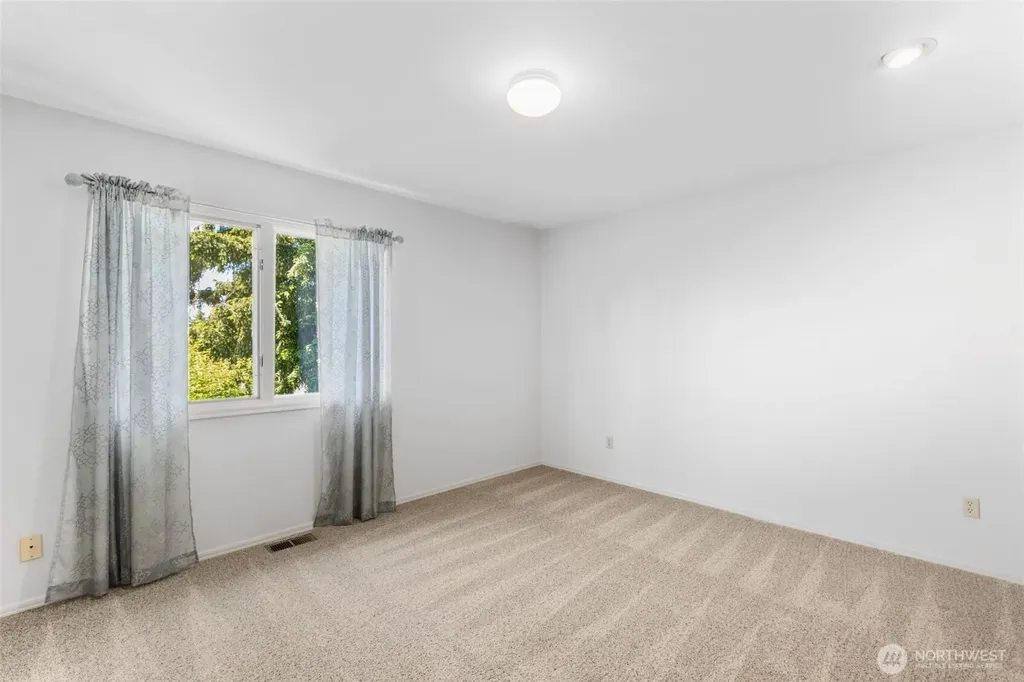 408 SW 336th Court Federal Way WA 98023