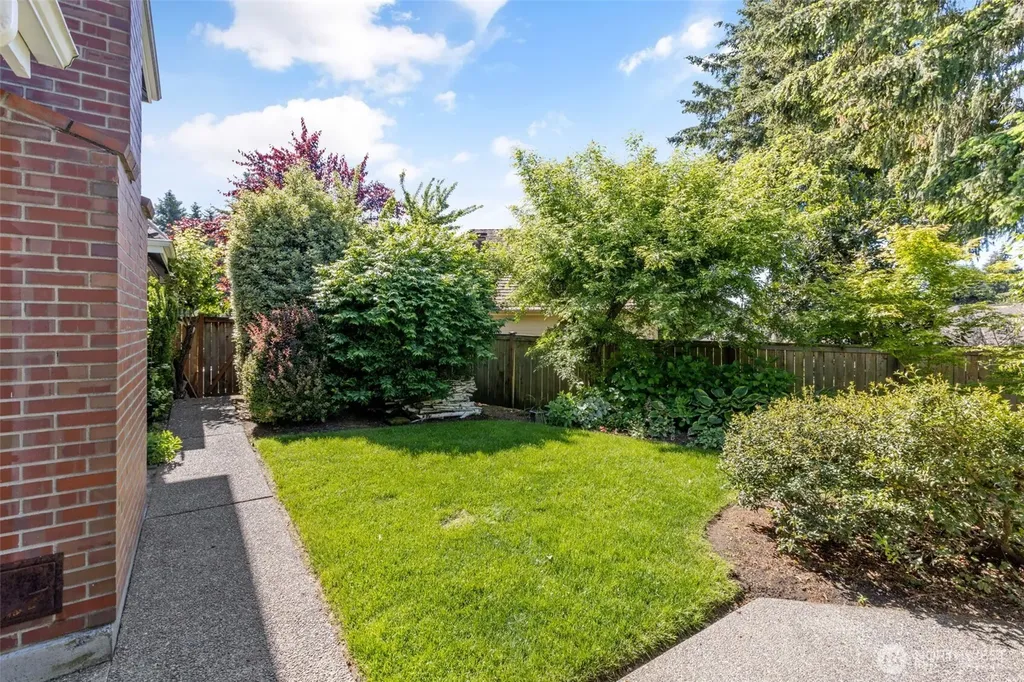 408 SW 336th Court Federal Way WA 98023