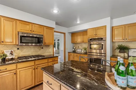 408 SW 336th Court Federal Way WA 98023