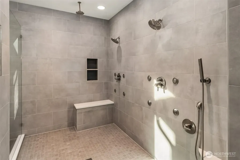 11712 84th Street NE Lake Stevens WA 98258