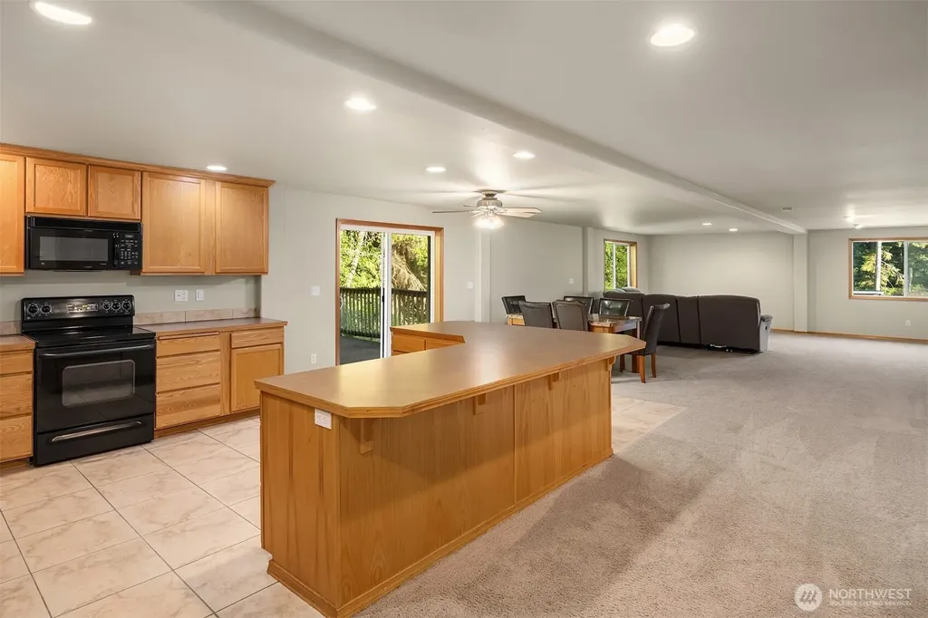 11712 84th Street NE Lake Stevens WA 98258