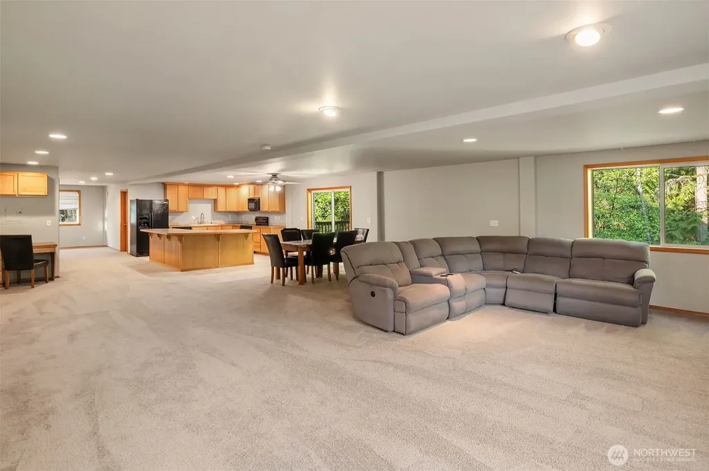 11712 84th Street NE Lake Stevens WA 98258